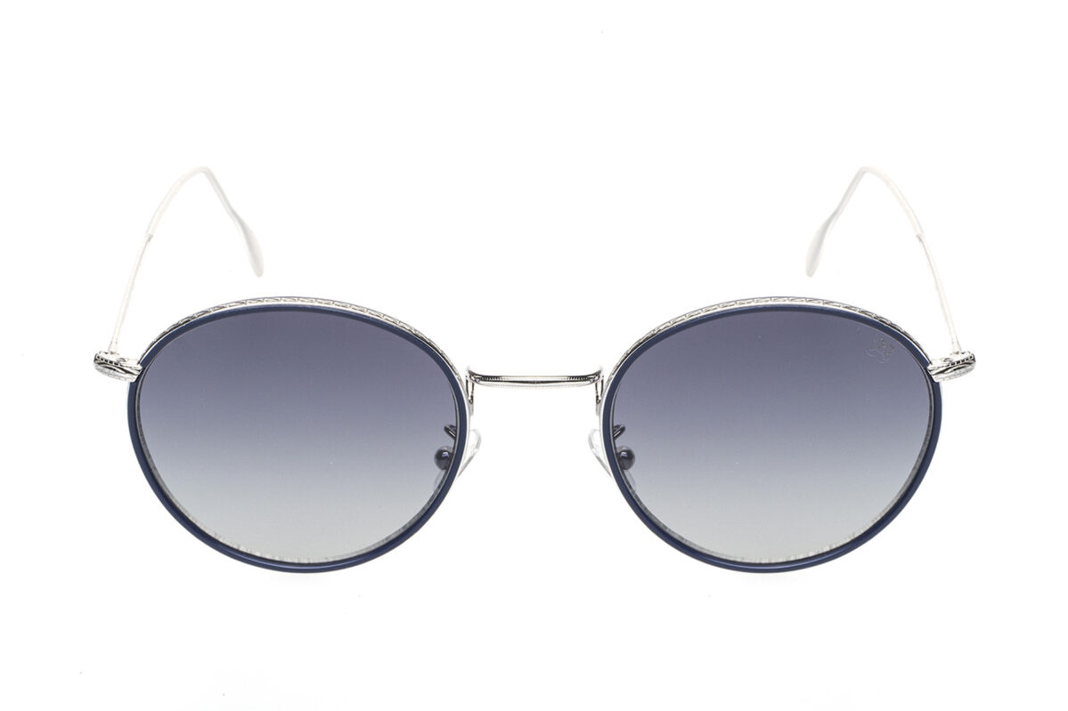 G004 è un occhiale da vista di David Marc con montatura rotonda dallo stile intramontabile ispirato spesso agli anni ’60 e ’70. 100% Made in Italy