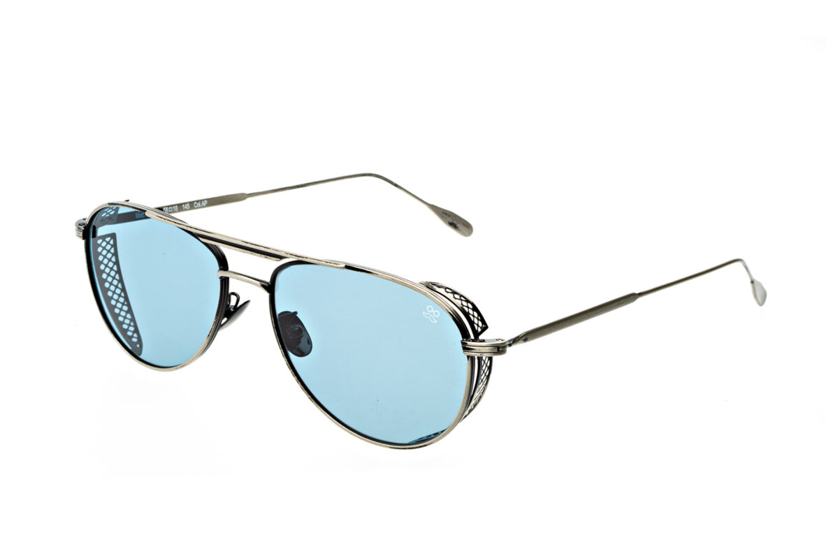 G011 di David Marc sono degli occhiali da sole ispirati allo stile aviator, una forma diventata un'icona intramontabile che continuano a essere amati per il loro stile