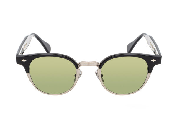 G027 SUN di David Marcè un occhiale da sole con una montatura ispirata alla moda vintage e caratterizzata da un design accattivante e distintivo
