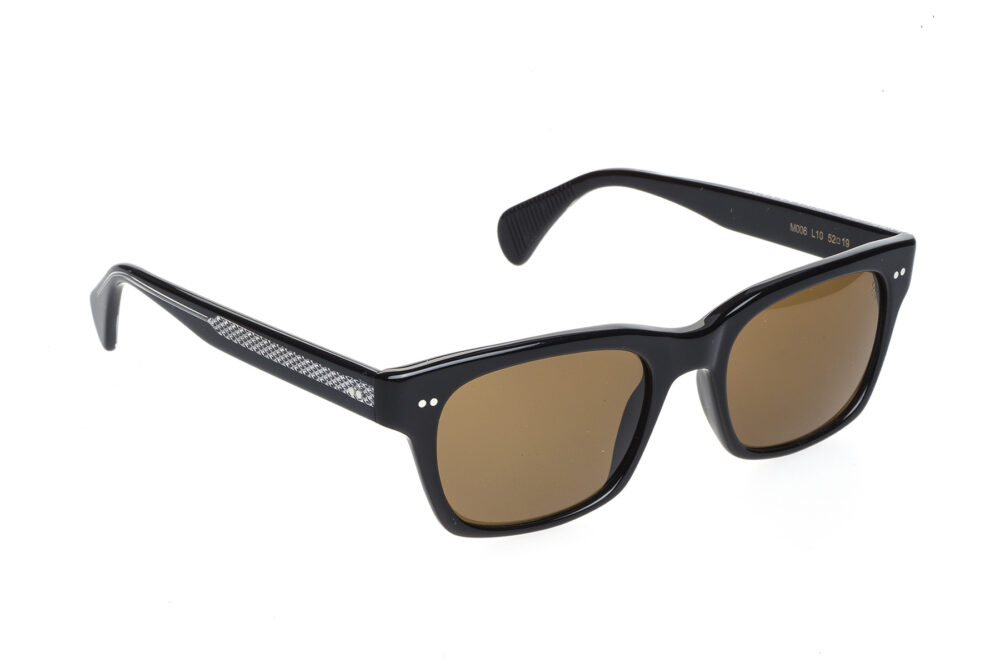 M006 di David Marc è un occhiale da sole dalla forma squadrata realizzata in acetato di alta qualità che offre una combinazione di robustezza e leggerezza
