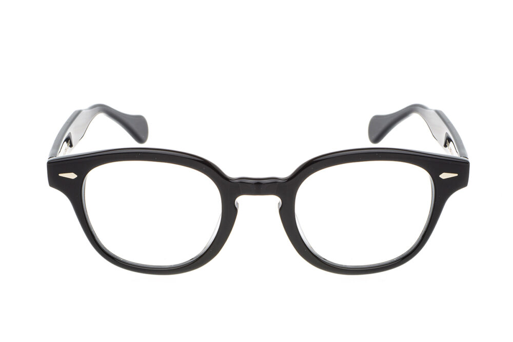 Duke ha una montatura in acetato dai vari colori rappresenta l'accessorio perfetto per chi cerca uno stile semplice ma al contempo sofisticato.