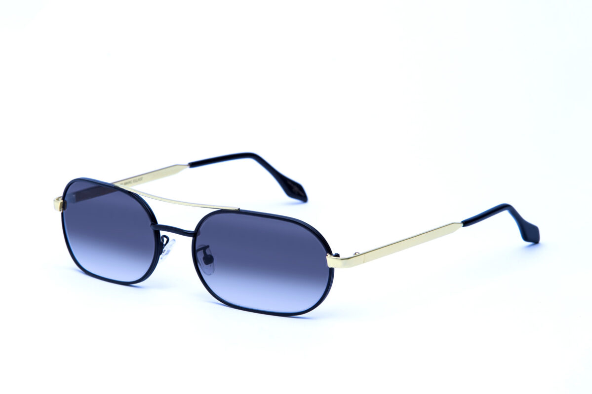 Elliot è un modello di occhiali da sole firmata David Marc con montatura in acetato importante e aste decorate dallo stile trendy