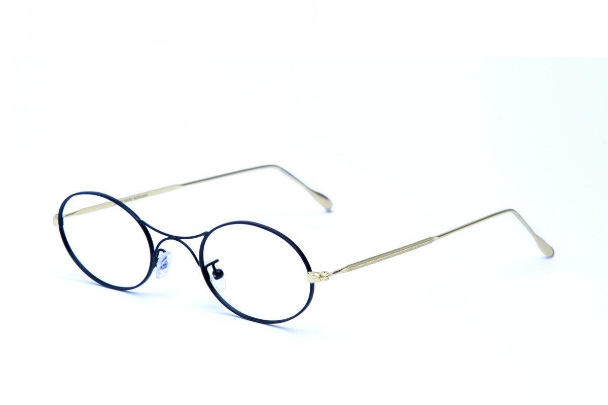 Morgan sono degli occhiali da vista ispirati all'eleganza retrò, sono un mix di design contemporaneo e maestria artigianale italiana