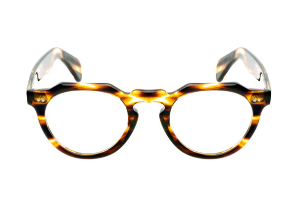 R09 sono degli occhiali da vista dal fascino senza tempo realizzati in acetato e arricchiti da dettagli raffinati come il ponte a forma di serratura