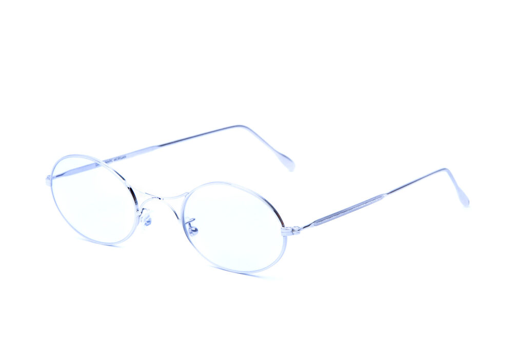 Morgan sono degli occhiali da vista ispirati all'eleganza retrò, sono un mix di design contemporaneo e maestria artigianale italiana